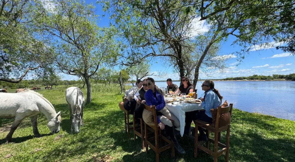 Outdoor wildernesse lunch gaucho trail ride Estancia don Joaquin Corrientes argentina